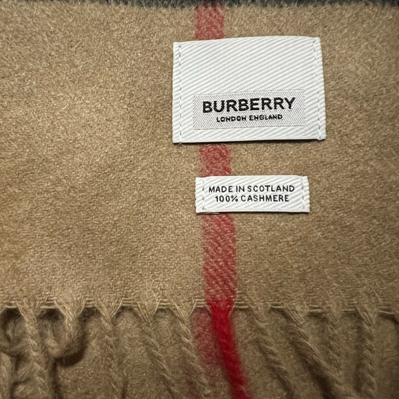 New Burberry check classic cashmere scarf unisex scarf - Picture 8 of 16